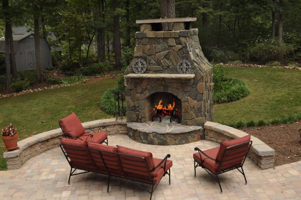 backyard fireplace design